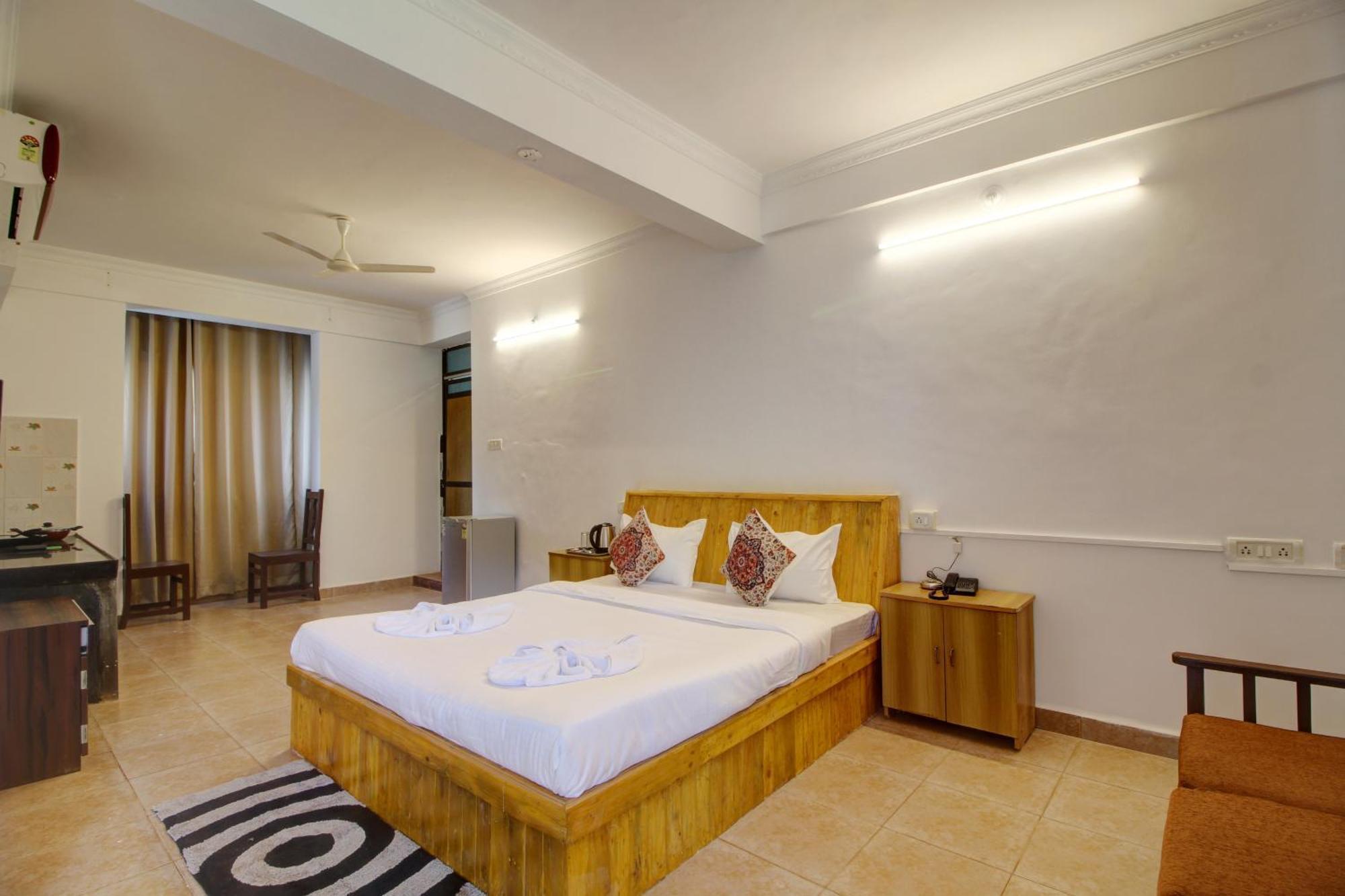 Hotel Pleasure Inn Near Turtle Beach Morjim Manage By Ld Group Of Hospitality Exterior foto